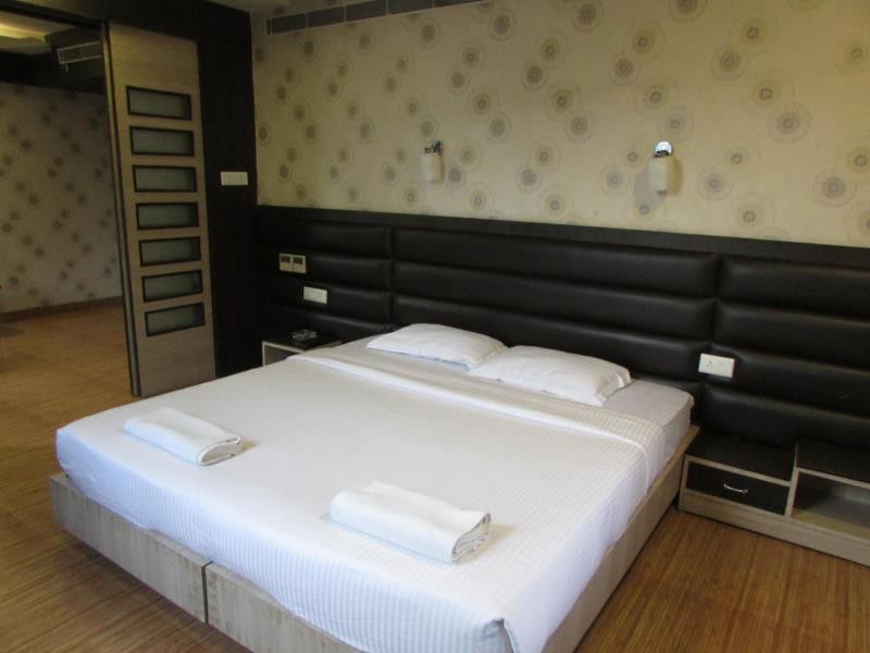 Hotel Emerald Kolkata Ngoại thất bức ảnh