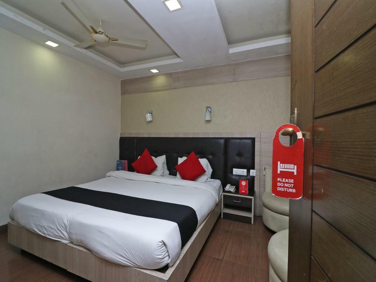 Hotel Emerald Kolkata Ngoại thất bức ảnh