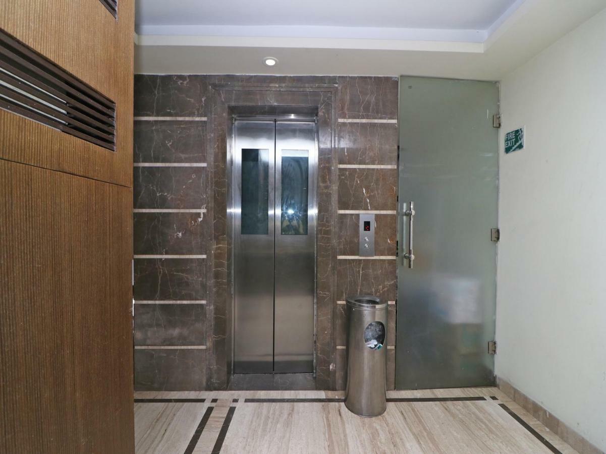 Hotel Emerald Kolkata Ngoại thất bức ảnh