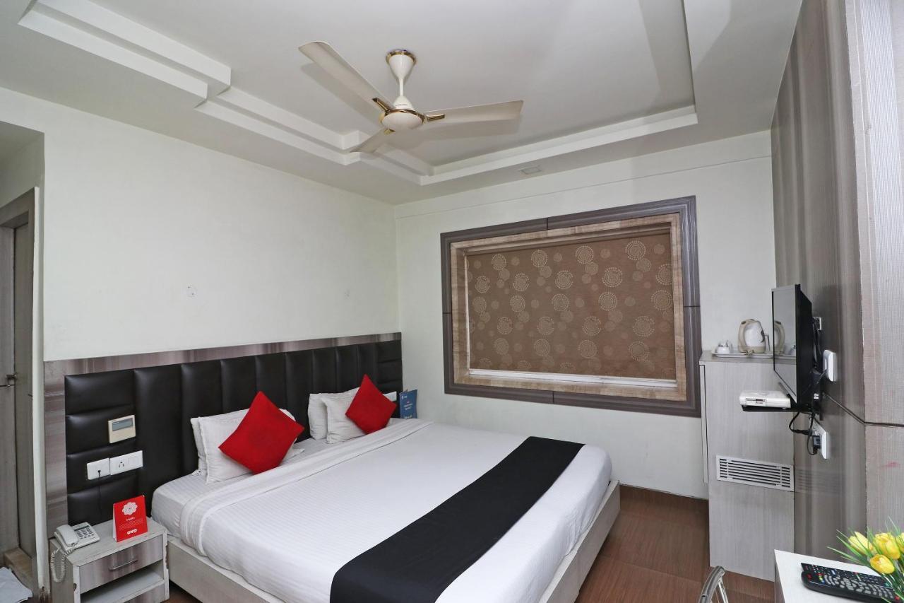 Hotel Emerald Kolkata Ngoại thất bức ảnh