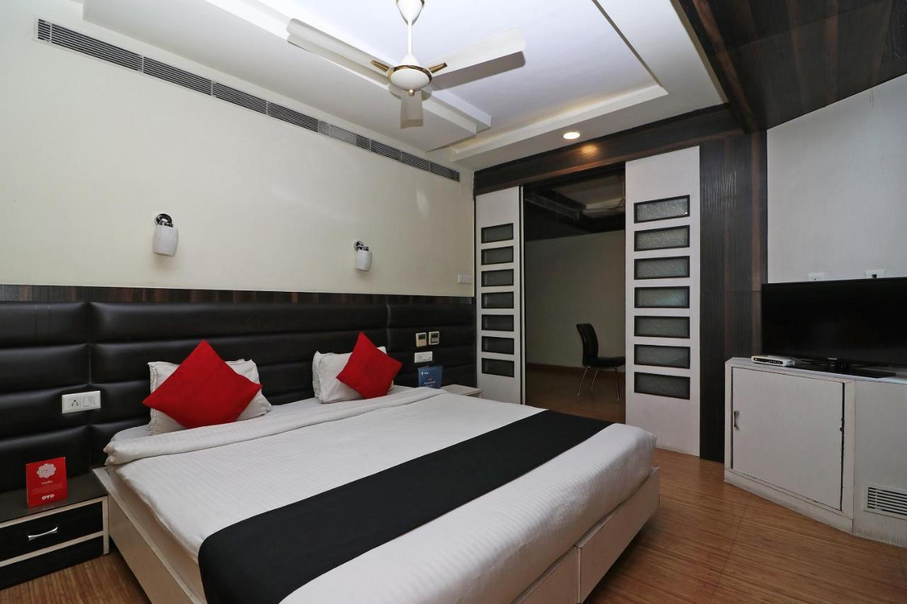 Hotel Emerald Kolkata Ngoại thất bức ảnh